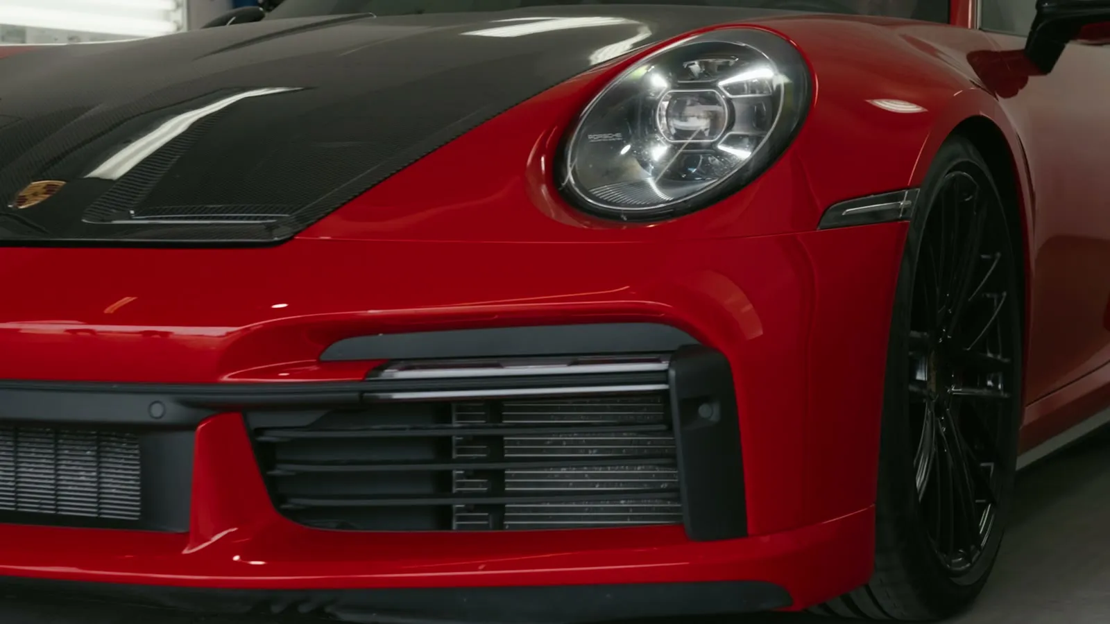 Porsche with a Peel Clear finish in the Royal Armor booth